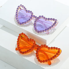 New Love heart shape sunglasses Fashion classic heart-shaped sunglasses