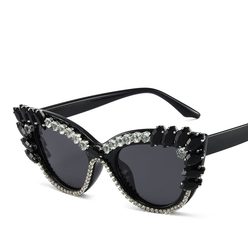 2025 Fashion diamond sunglasses Personality fashion cat-eye dazzling large diamon glasses