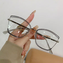 Fashion Cat eye 2025 new style glasses photochromism glasses metal frame glasses